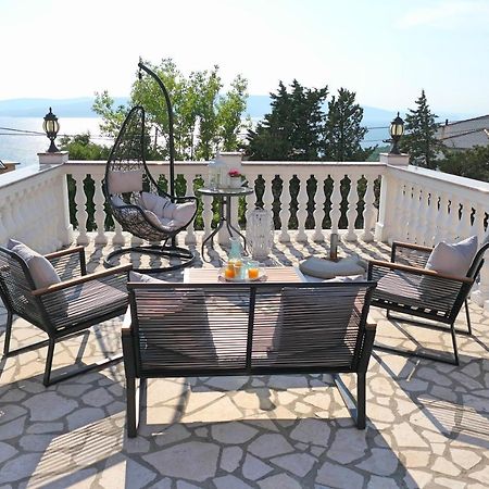 Apartment Laura Senj  Bagian luar foto