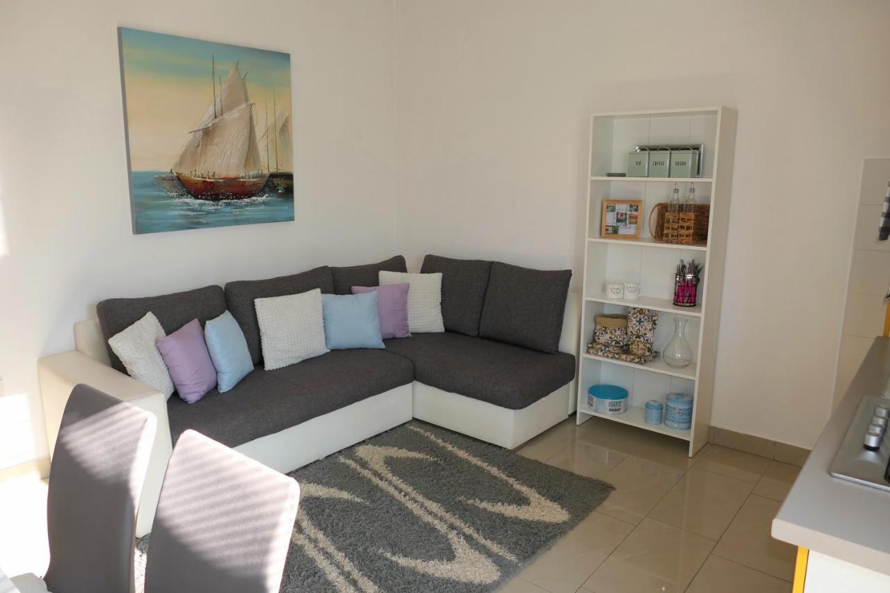 Apartment Laura Senj  Bagian luar foto