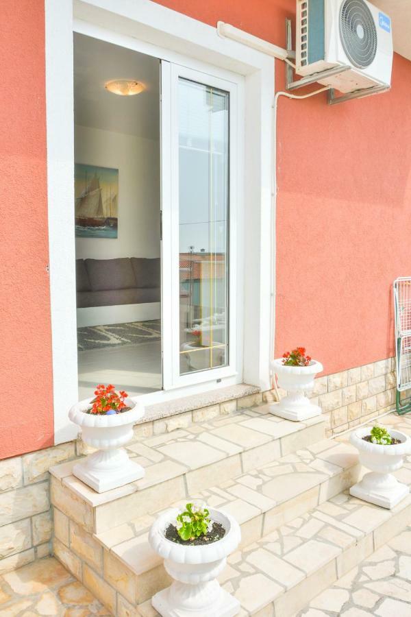 Apartment Laura Senj  Bagian luar foto