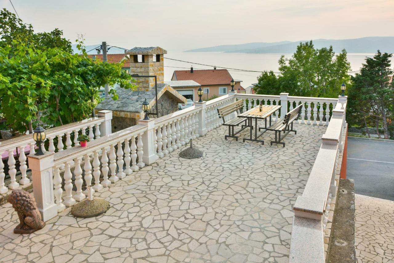 Apartment Laura Senj  Bagian luar foto