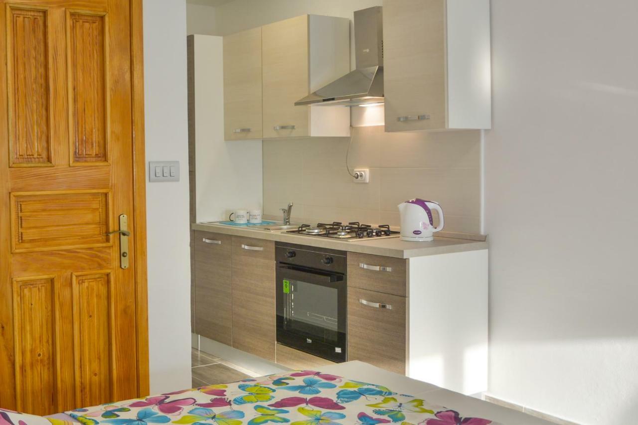 Apartment Laura Senj  Bagian luar foto
