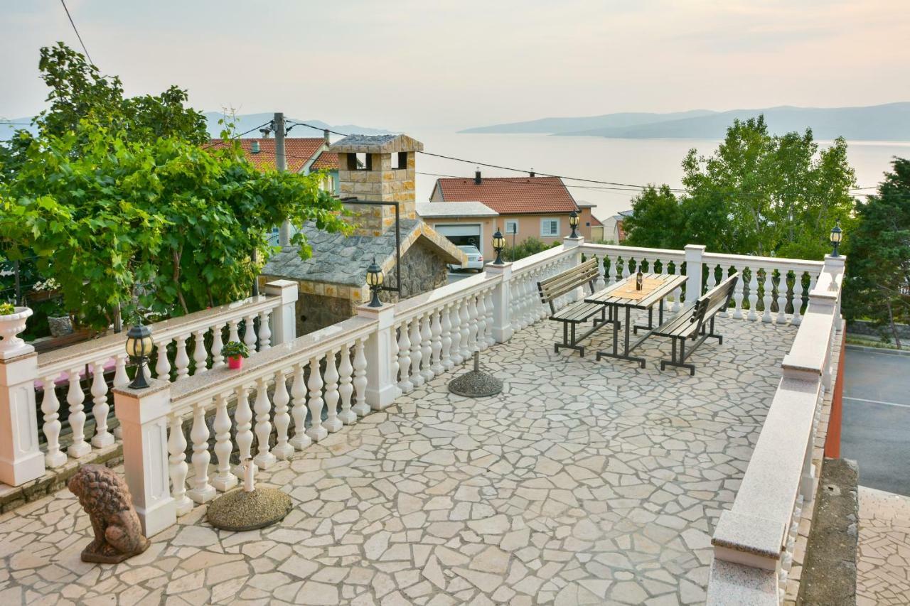 Apartment Laura Senj  Bagian luar foto
